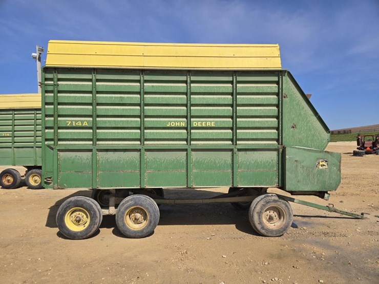 john-deere-714a-image-9