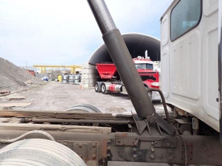 2000-western-star-5964ss-image-73