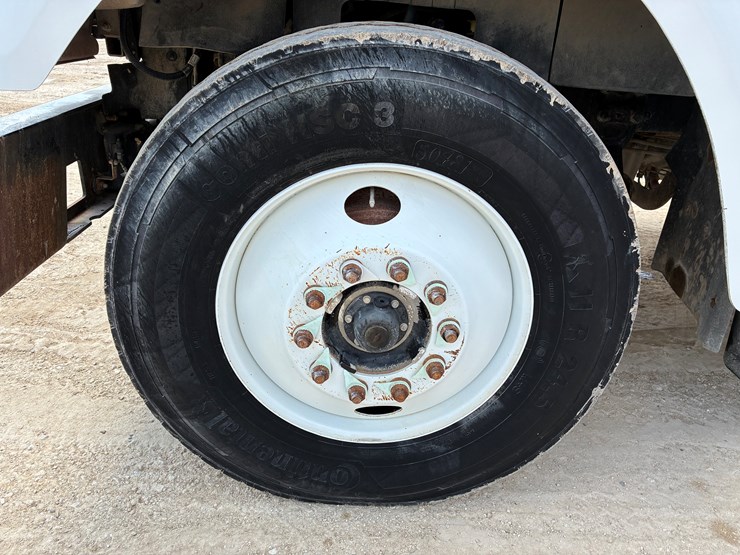 2015-freightliner-coronado-122-sd-image-12
