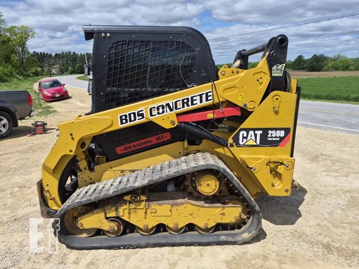 2014-caterpillar-259d-image-11
