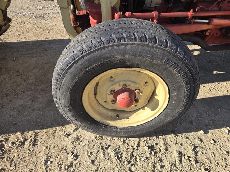 ford-4000-image-10