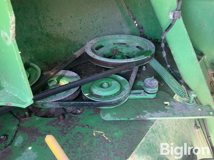 2015-john-deere-w235-image-15