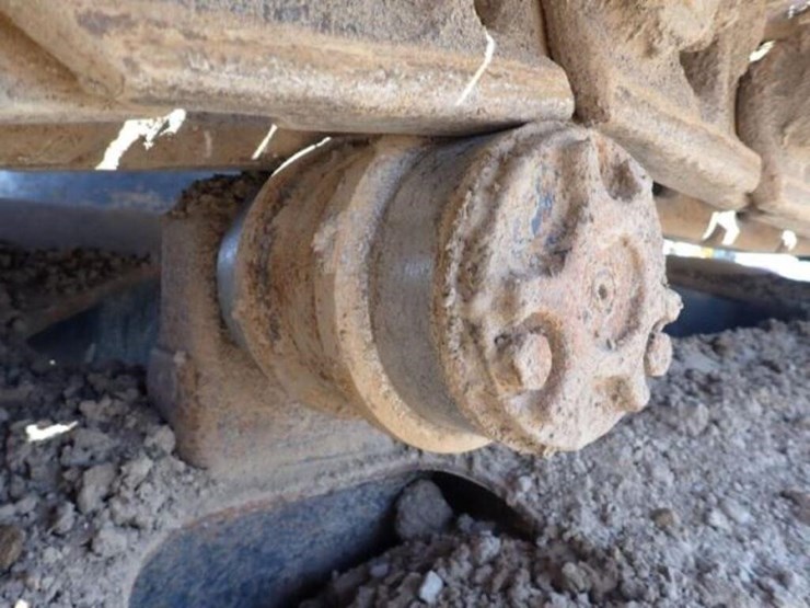 2017-deere-250g-lc-image-42