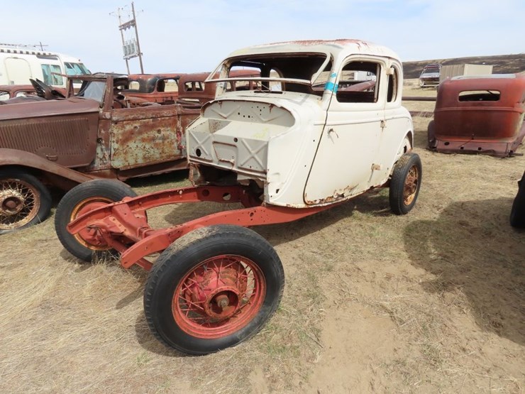 1934-ford-5-window-coupe-project-image-3