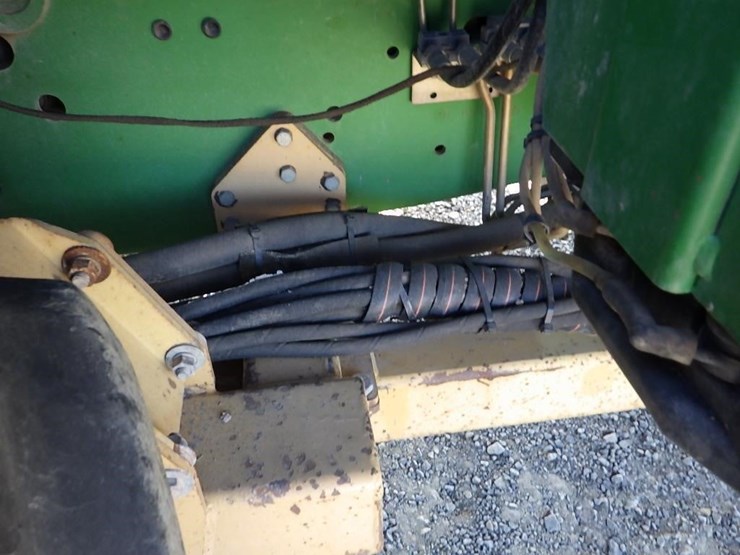 2005-john-deere-7220-image-22
