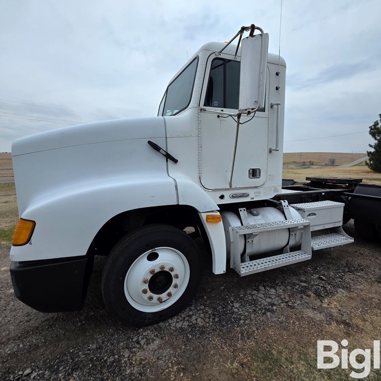 1999 FREIGHTLINER FLD112