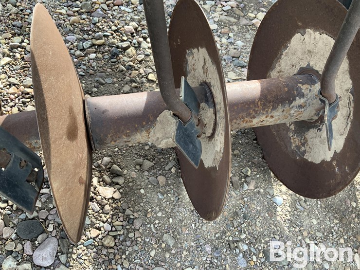 john-deere-331-image-15