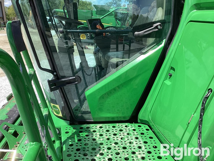 2019-john-deere-s780-image-10