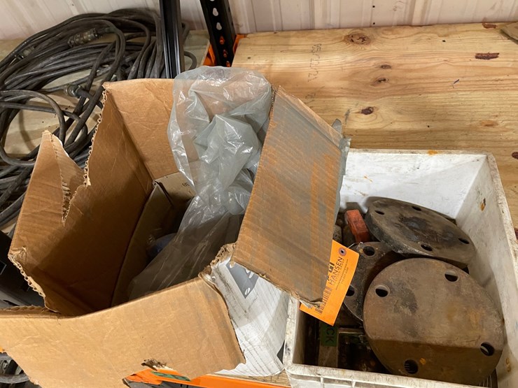 #4560-•-(3)-boxes-of-misc.-parts-image-4