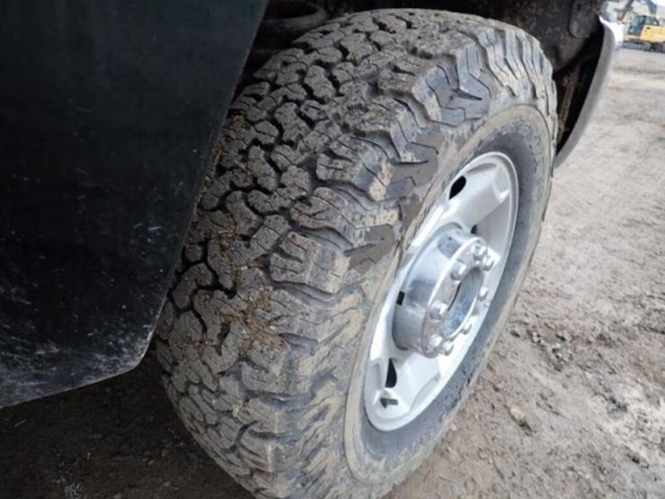 2011-ford-f350-xlt-image-35