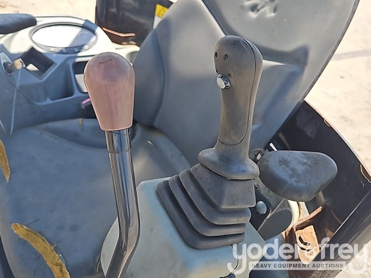 2020-bobcat-e20-image-26