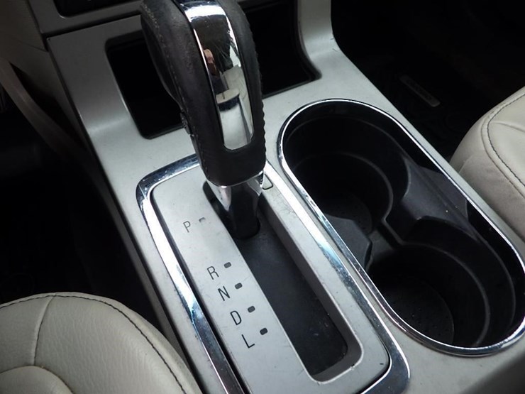 2009-ford-flex-image-37