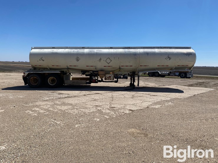 1969-fruehauf-trailer-image-4