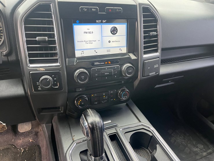 2016-ford-f150-image-16