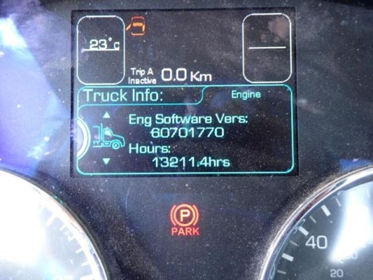 2019-kenworth-t880-image-14