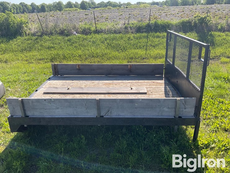 wood-floor-flatbed-image-4