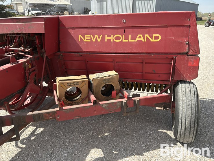 1976-new-holland-320-image-18