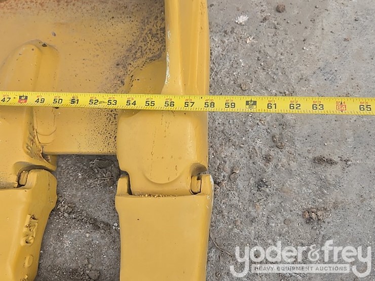 2019-caterpillar-336-image-23