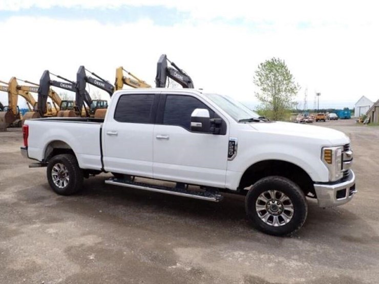 2018-ford-f250-xl-image-3