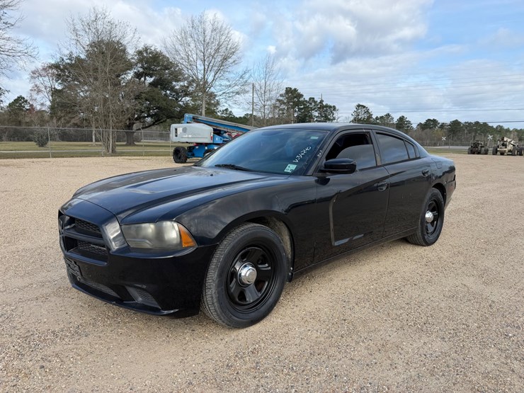 #34240-•-2014-dodge-charger-image-1