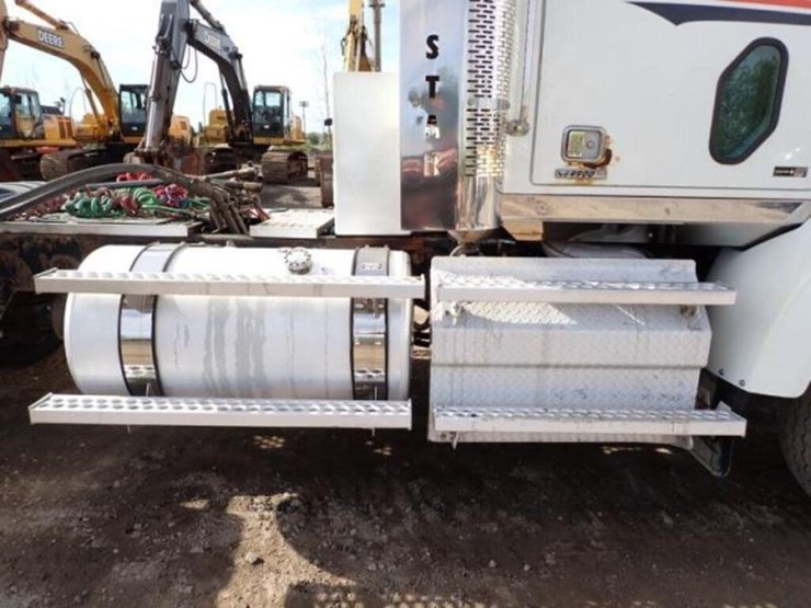 2013-western-star-4900sb-image-60