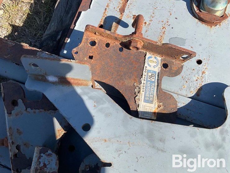 b-&-w-trailer-ball-hitches-image-9