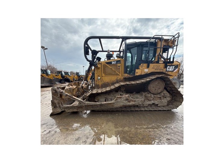 2019-caterpillar-d6t-lgp-image-2