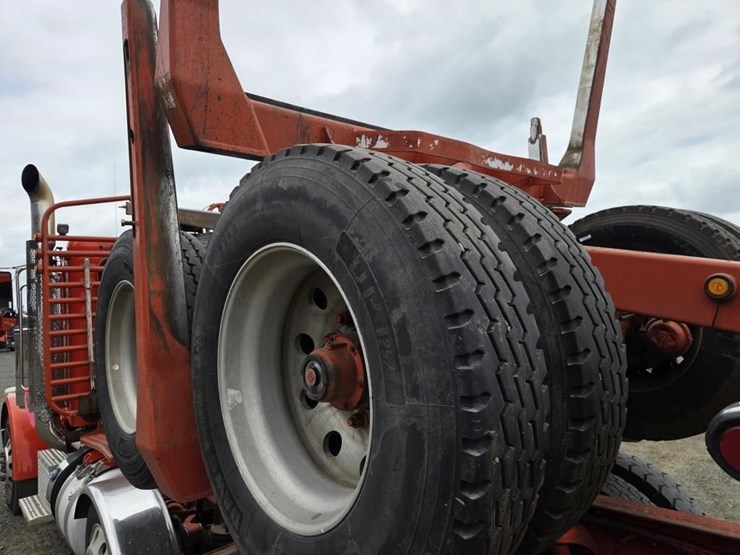 2016-peterbilt-367-image-39
