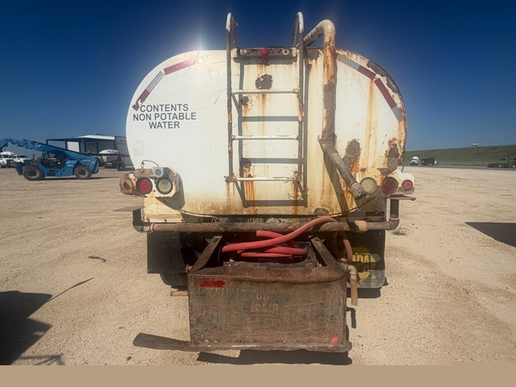 2007-ford-f750-image-6