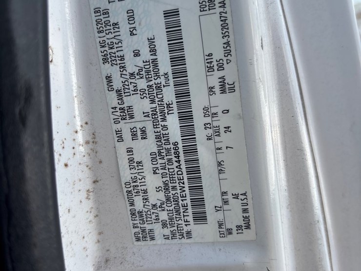 2014-ford-e150-image-8
