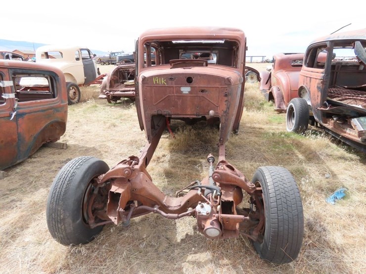 1930's-dodge-4dr-sedan-for-rod,-project,-or-parts-image-2