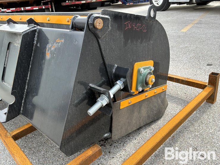 2026-massey-ferguson-730-image-16