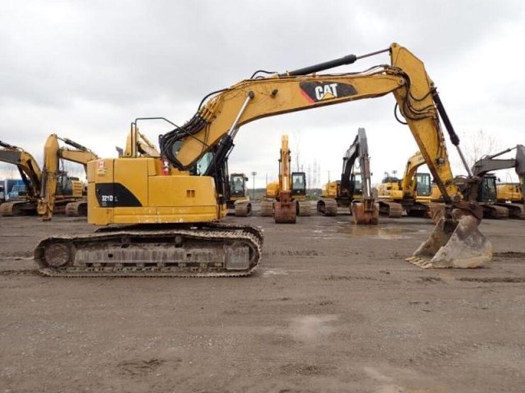 2013-caterpillar-321d-lcr-image-4