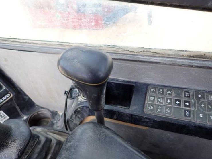 2015-volvo-ecr58d-image-13