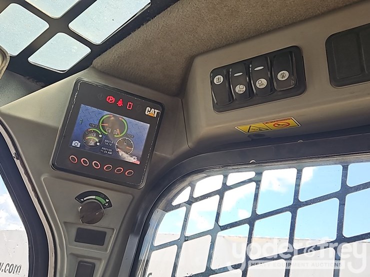 2018-caterpillar-299d2-image-30