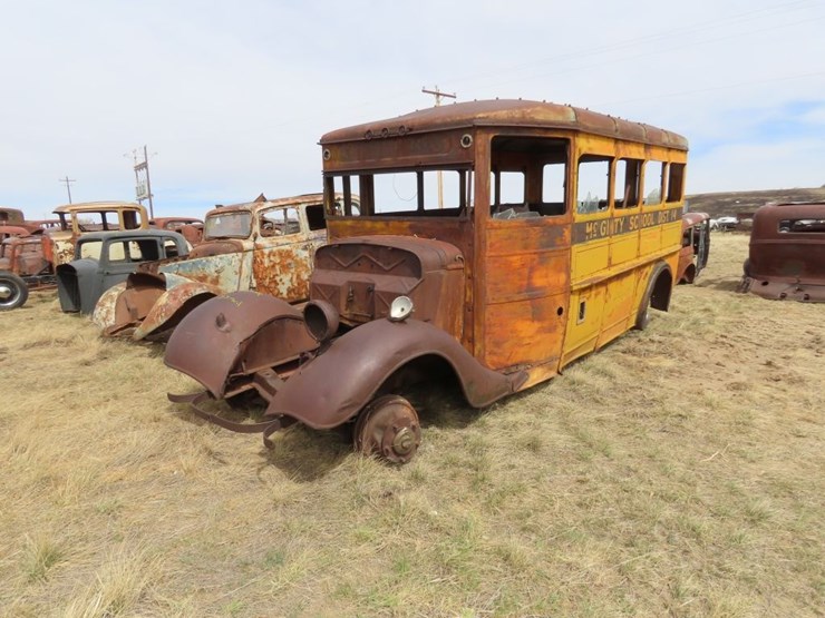 amazing-cool-1935-ford-short-school-bus-image-3