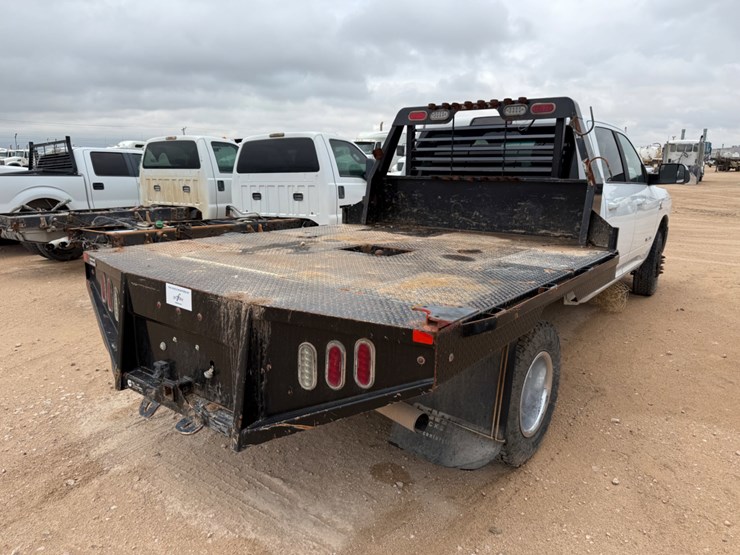 2021-dodge-3500-image-4