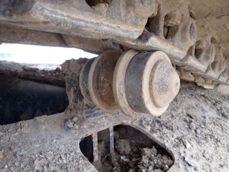 2022-komatsu-pc210-lc-11-image-56