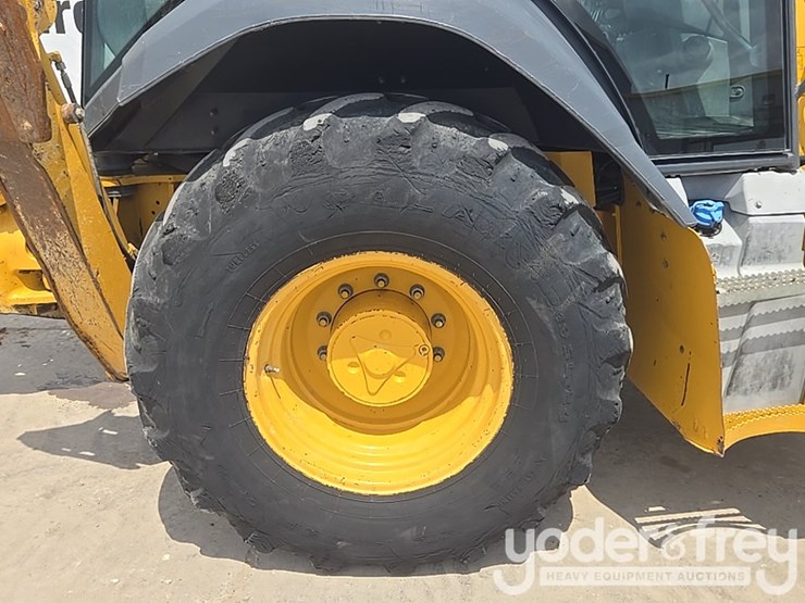 2020-deere-310sl-image-12