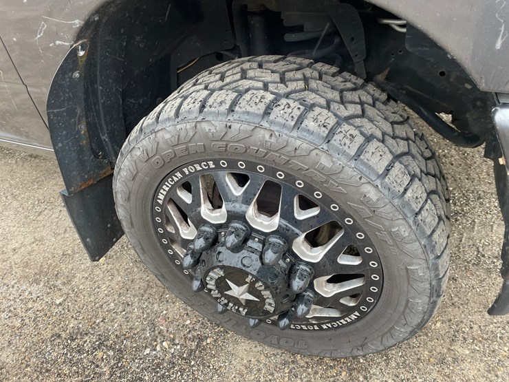 2019-dodge-ram-3500-image-24