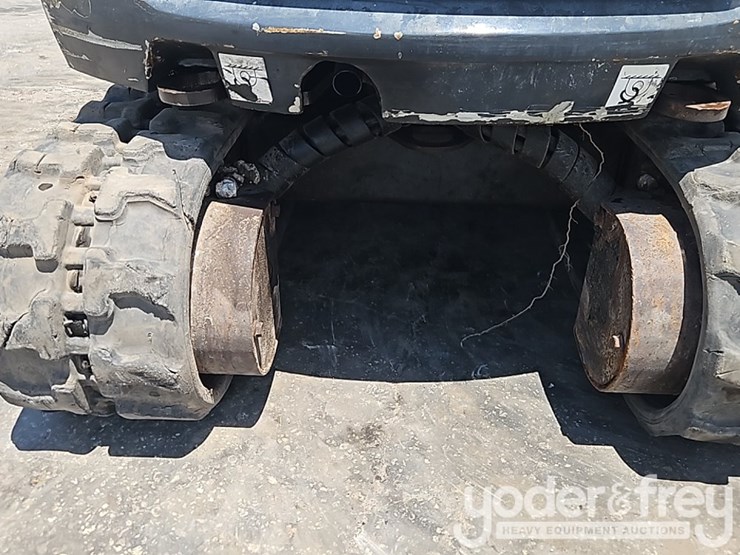 2020-bobcat-e20-image-24