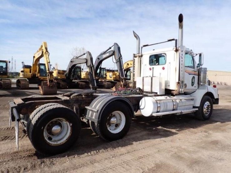 2013-western-star-4900sb-image-5