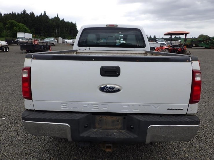 2011-ford-f350-image-6