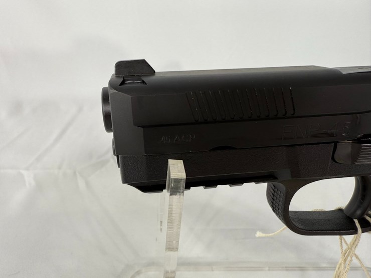 #16-•-fnh-fwp-45-45acp-pistol-61dmp10518-image-9