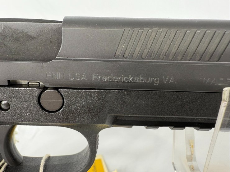 #16-•-fnh-fwp-45-45acp-pistol-61dmp10518-image-25