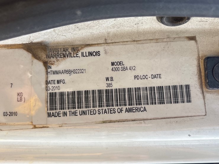 2011-international-durastar-4300-image-13