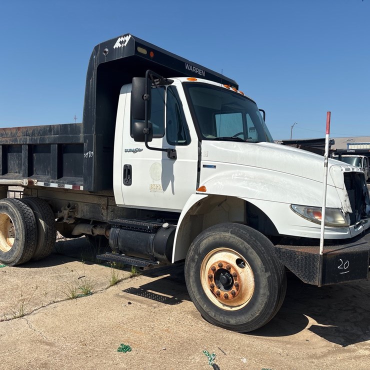 2011 INTERNATIONAL DURASTAR 4300
