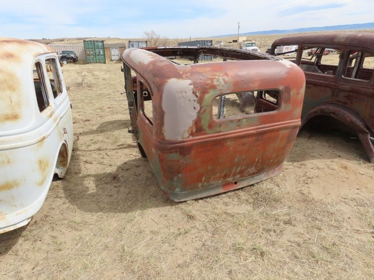 1930's-dodge-2dr-sedan-body-for-project-or-rod-image-4