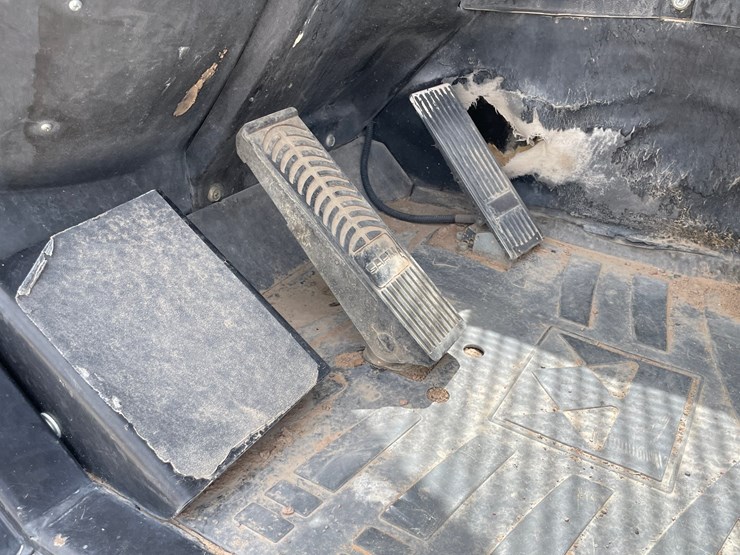 2019-genie-gth1256-image-112