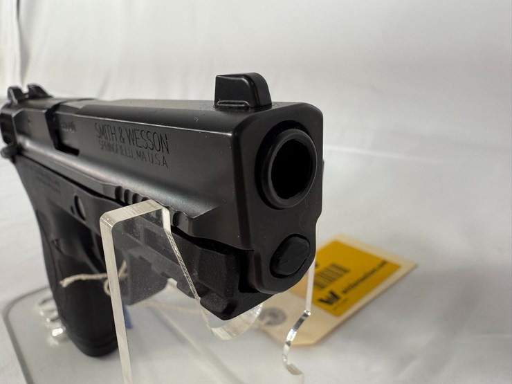 #49-•-smith-&-wesson-m&p-380-shield-ez-380-auto-pistol-rdl4661-image-17